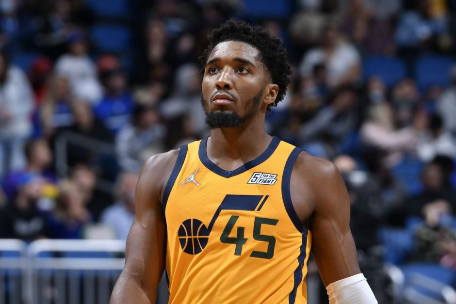 一直以其激 一直以其激