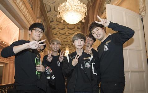 公众视野中 公众视野中